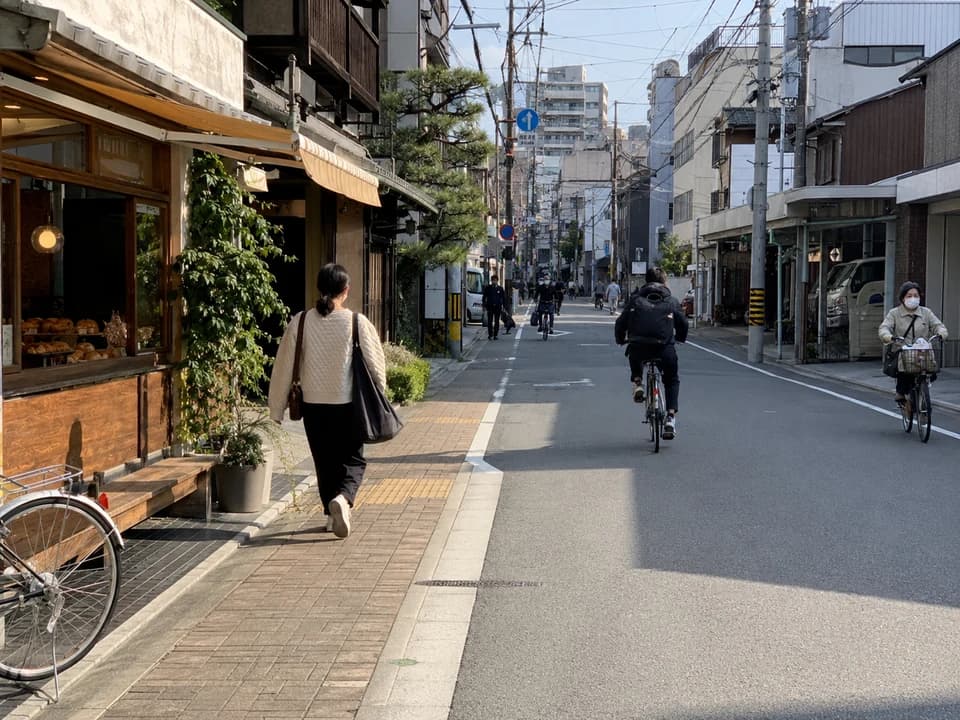京都清晨街区气氛