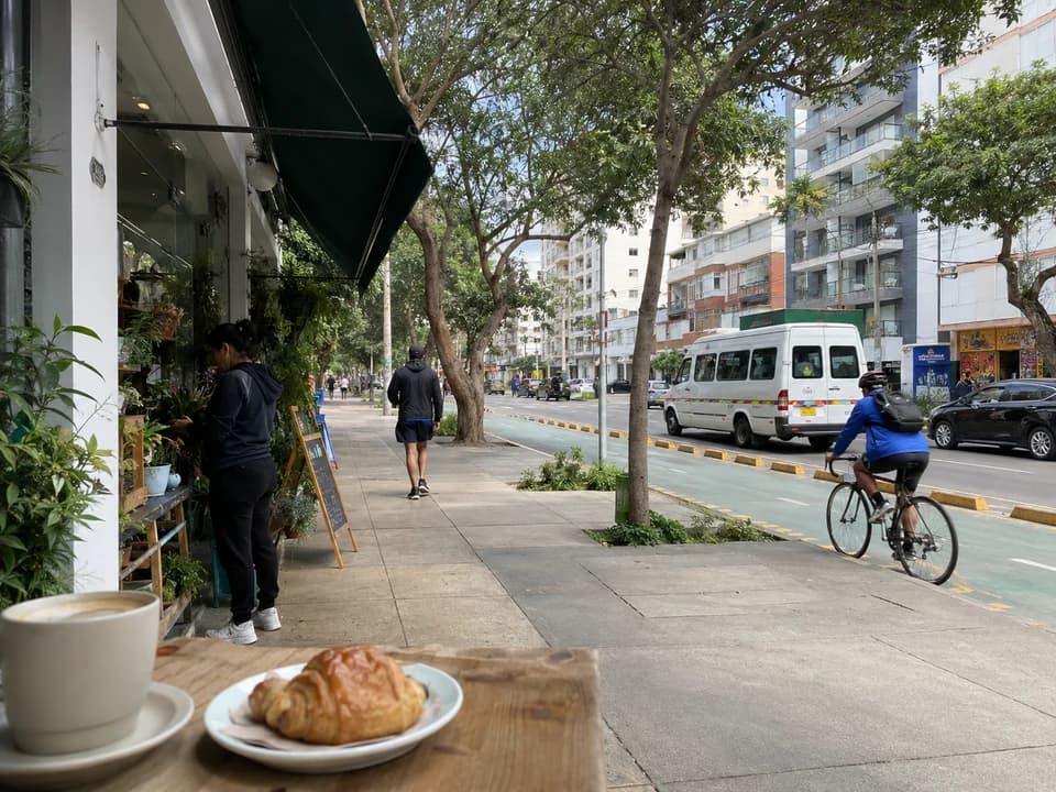 利马清晨街区气氛