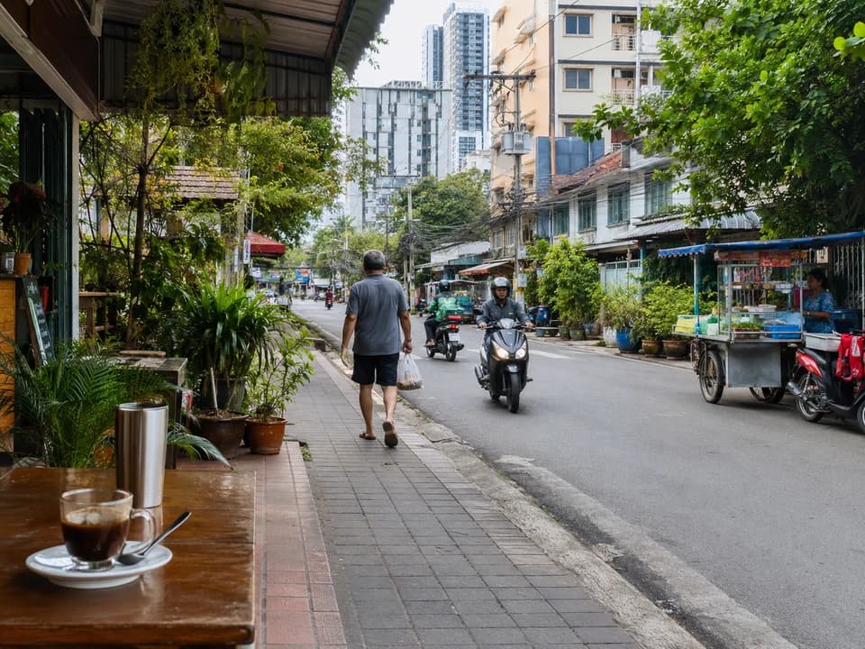 芭提雅清晨街区气氛